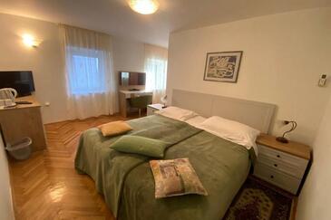 Split, Bedroom in the room, air condition available and WiFi.