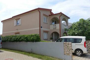 Privlaka, Zadar, Property 24002 - Apartments with sandy beach.