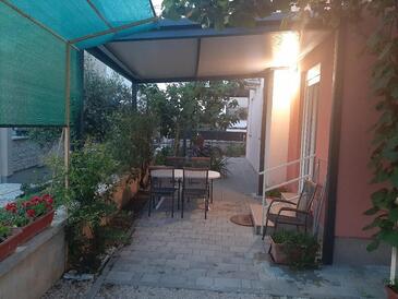 Ferienwohnungen am Meer Zaton, Zadar - 24003