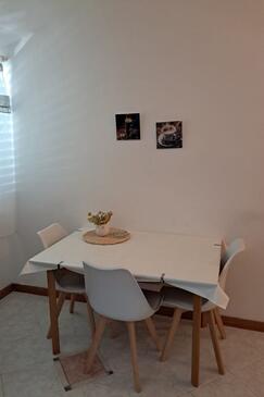 Stara Novalja, Dining room in the apartment, WiFi.