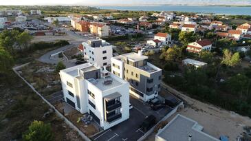 Nin, Zadar, Hébergement 24014 - Appartement avec une plage de sables.