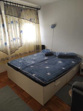 Ferienwohnungen mit Parkplatz Pridraga - Cuskijas, Novigrad - 24025