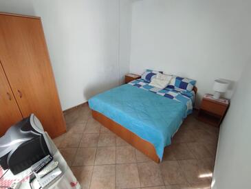 Četverosobni apartman Pridraga - Cuskijaš, Novigrad (A-24025-c(