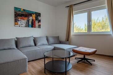 Solaris, Camera di soggiorno nell'alloggi del tipo apartment, WiFi.
