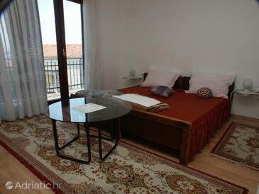 Apartmaji s parkingom Selce, Crikvenica - 2404