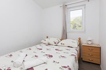 Apartments with parking space Grebaštica, Šibenik - 24046