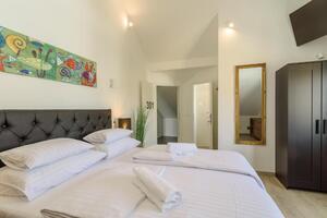 Chambre Trogir (S-24051-q)