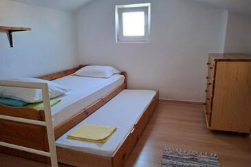 Apartmani s parkingom Sveti Filip i Jakov, Biograd - 24057