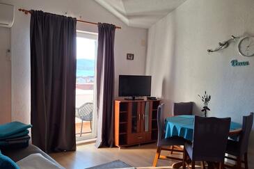 Sveti Filip i Jakov, Obývacia izba v ubytovacej jednotke apartment, klimatizácia k dispozícii a WiFi.