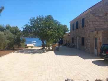 Skrivena Luka, Lastovo, Hébergement 24059 - Maison vacances à proximité de la mer avec une plage de galets.