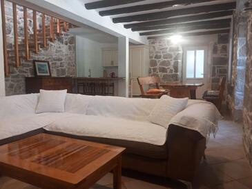 Skrivena Luka, Salon dans l’hébergement en type house, animaux acceptés et WiFi.