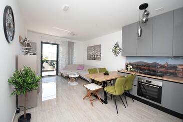 Apartmány s parkovištěm Trogir - 24060 Adriatic.hr