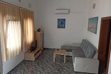 Vir, Living room in the apartment, air condition available and WiFi.