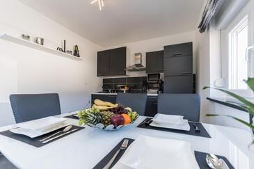 Familiehus med pool Krusevo, Novigrad - 24069