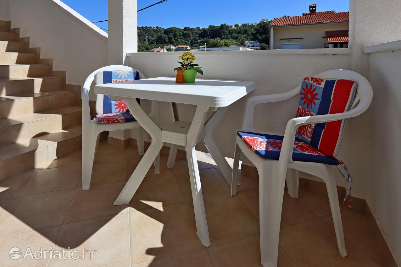 Apartments with parking space Palit, Rab - 24073
