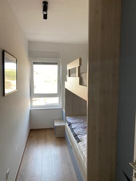 Apartments with parking space Tribunj, Vodice - 24082