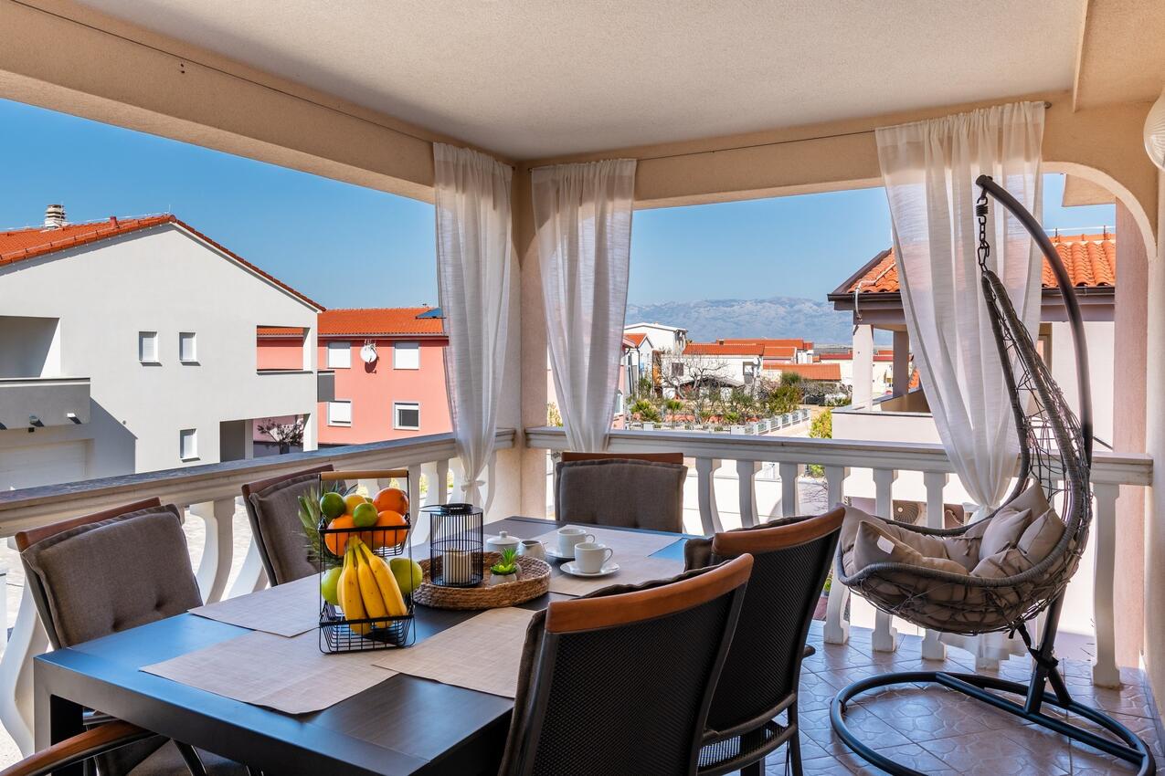 Apartamenty z parkingiem Vir - 24090