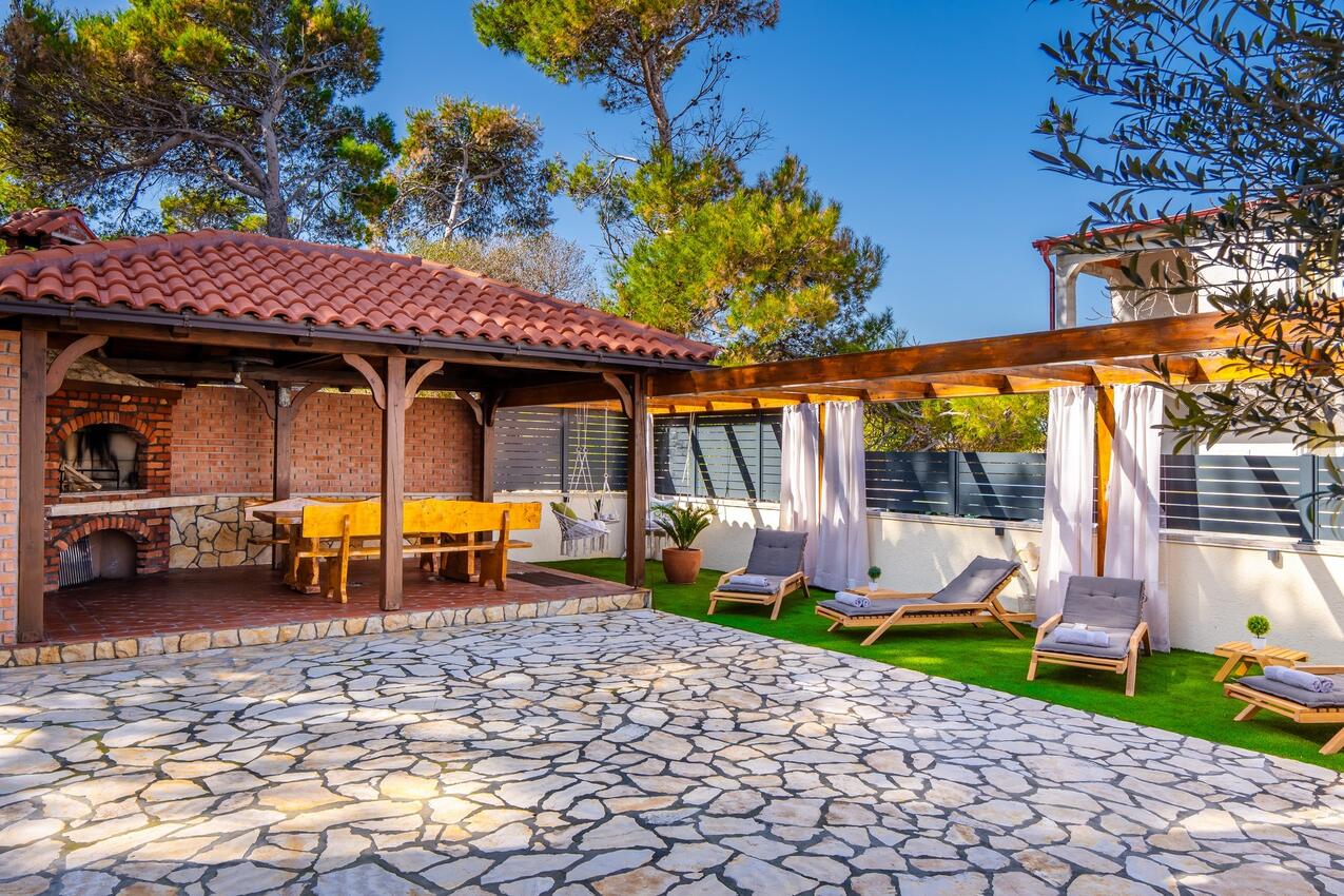 Lägenheter med parkering Vir - 24090