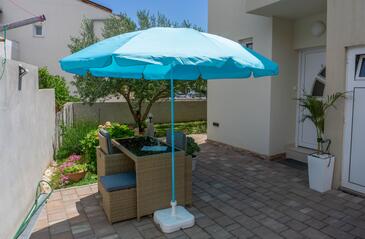 Apartments with parking space Baška, Krk - 24097