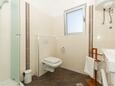 Tribunj, Badezimmer in folgender Unterkunftsart apartment, Haustiere erlaubt und WiFi.