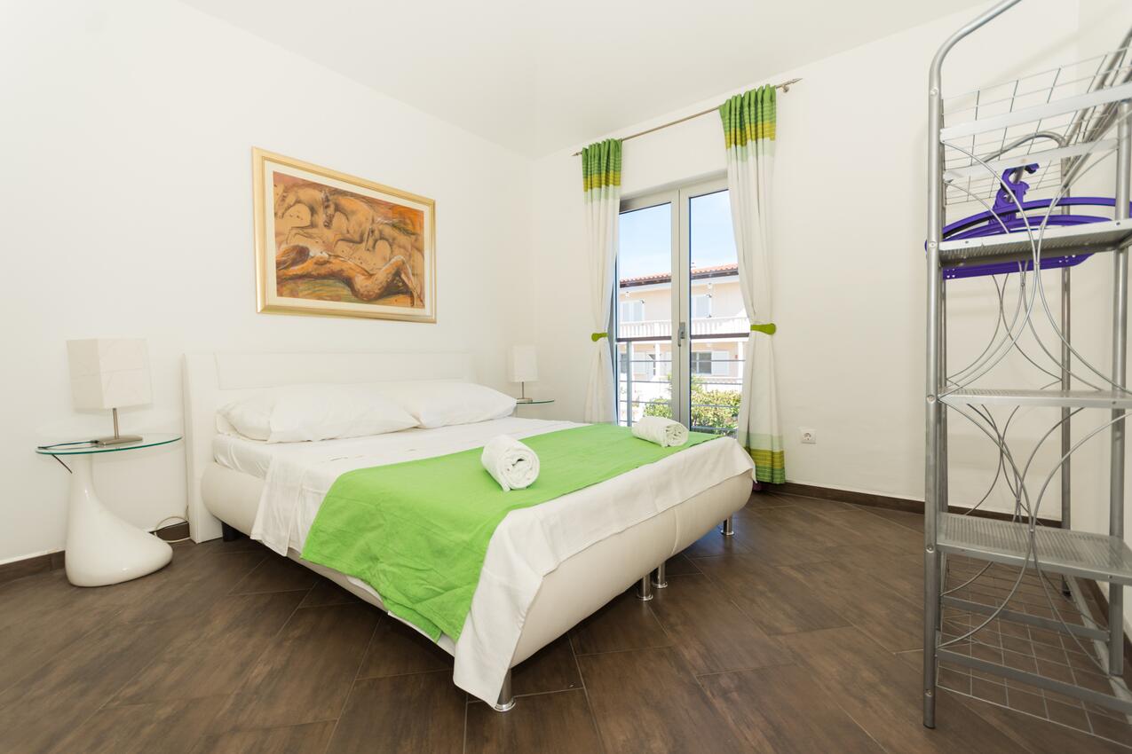 Appartementen aan zee Tribunj, Vodice - 24102