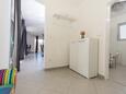 Tribunj, Flur in folgender Unterkunftsart apartment, Haustiere erlaubt und WiFi.
