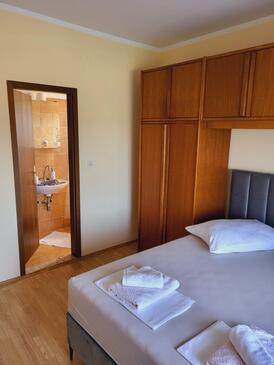 Apartmani s parkingom Palit, Rab - 24108