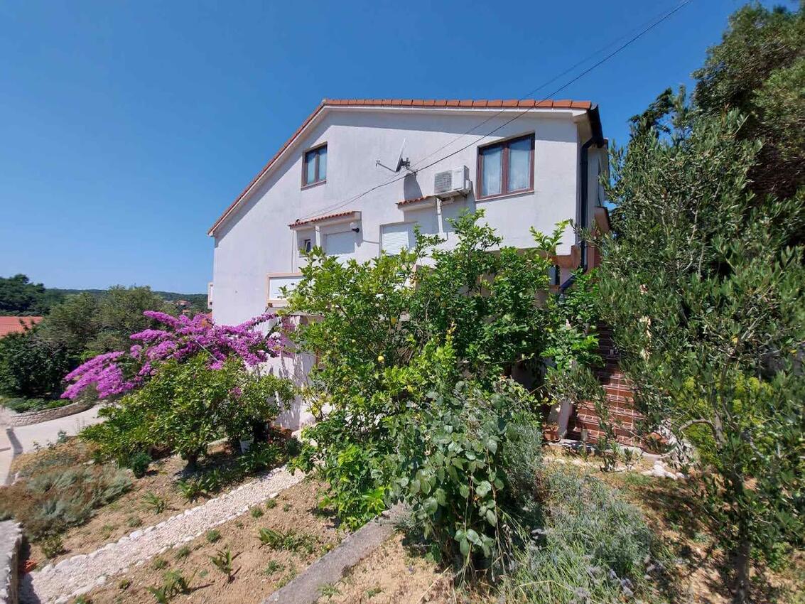 Ferienwohnungen mit Parkplatz Palit, Rab - 24108