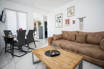 Vrsi - Mulo, Camera di soggiorno nell'alloggi del tipo apartment, condizionatore disponibile e WiFi.