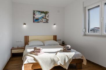 Апартаменти з паркуванням Вір - Vir - 24111