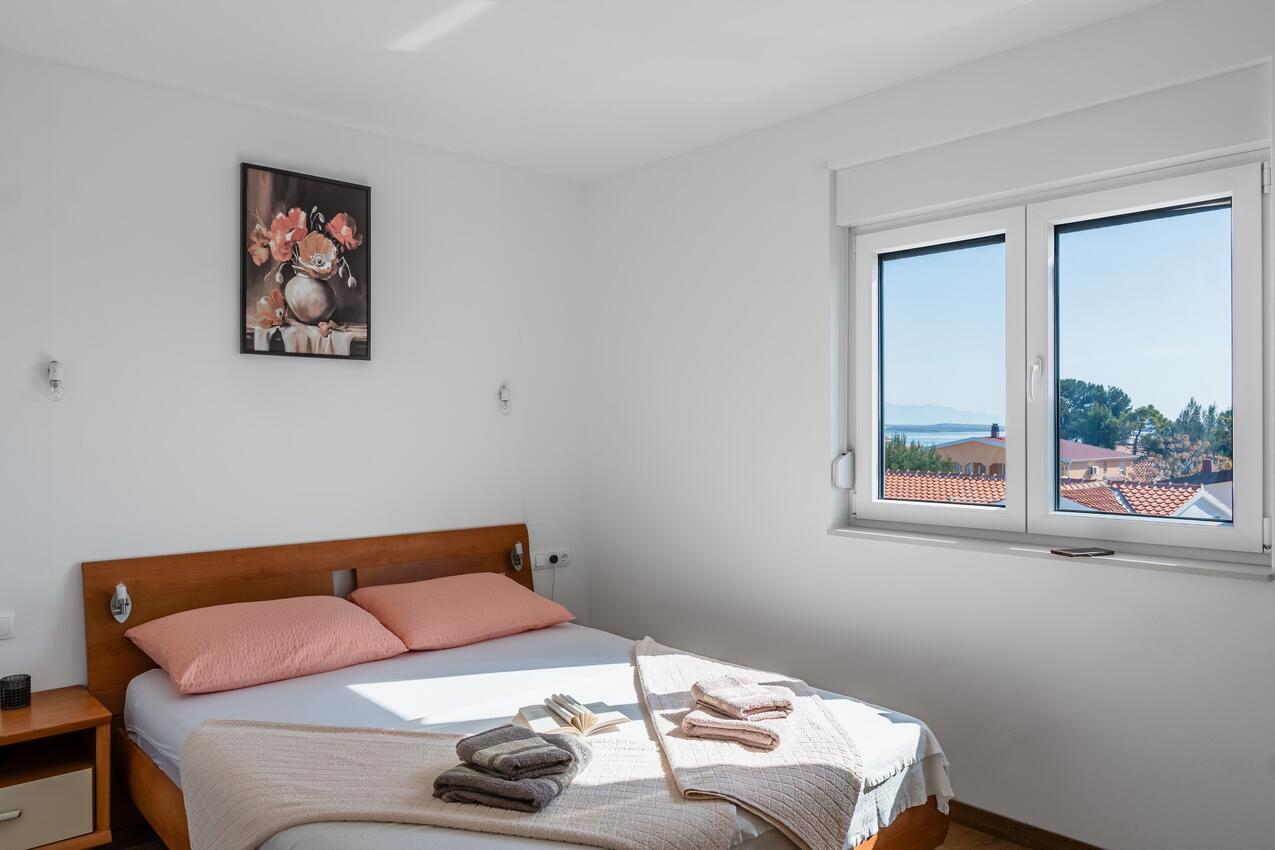 Lägenheter med parkering Vir - 24111