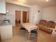 Dol, Obývací pokoj v ubytování typu apartment, s klimatizací a WiFi.