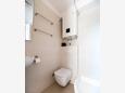 Novalja, Baño en alojamiento de tipo apartment, WiFi.