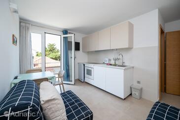 Apartmaji s parkingom Novalja, Pag - 24135