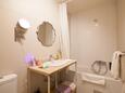 Šibenik, Bagno nell'alloggi del tipo apartment, WiFi.