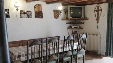 Srednja Draga, Sala da pranzo nell'alloggi del tipo house, WiFi.