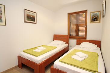 Apartmaji ob morju Baška, Krk - 24143