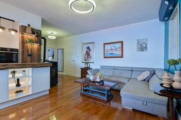 Apartamenty z parkingiem Trogir - 24144