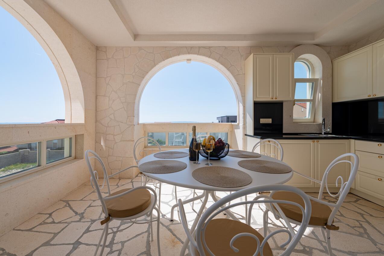 Apartments with swimming pools Novalja, Pag - 24151