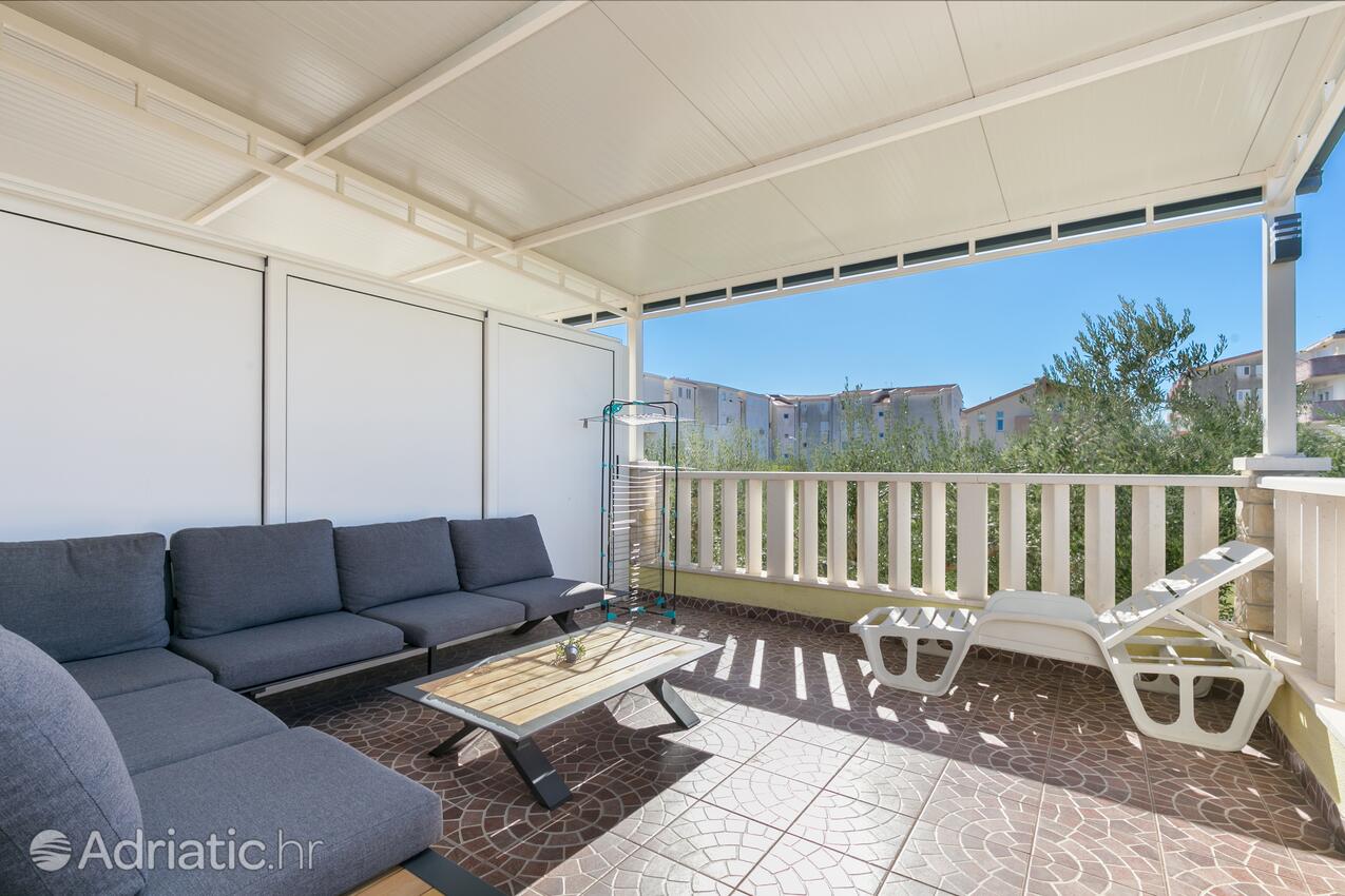 Leiligheter med parkering Kastel Stafilic, Kastela - 24155