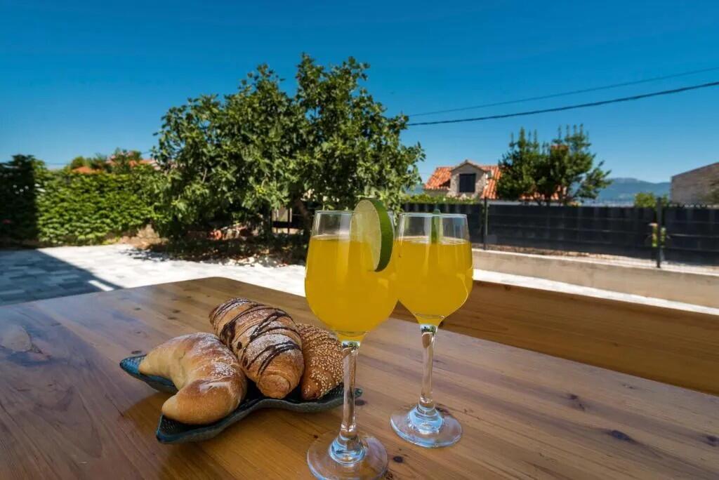 Appartamenti accanto al mare Arbanija, Bua - Čiovo - 24157