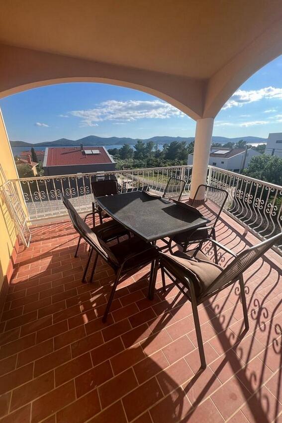 Appartamenti con parcheggio Zaravecchia - Biograd na Moru, Biograd - 24164