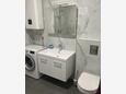 Biograd na Moru, Baño en alojamiento de tipo apartment, WiFi.