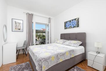 Apartments with terrace Trogir, Central Dalmatia