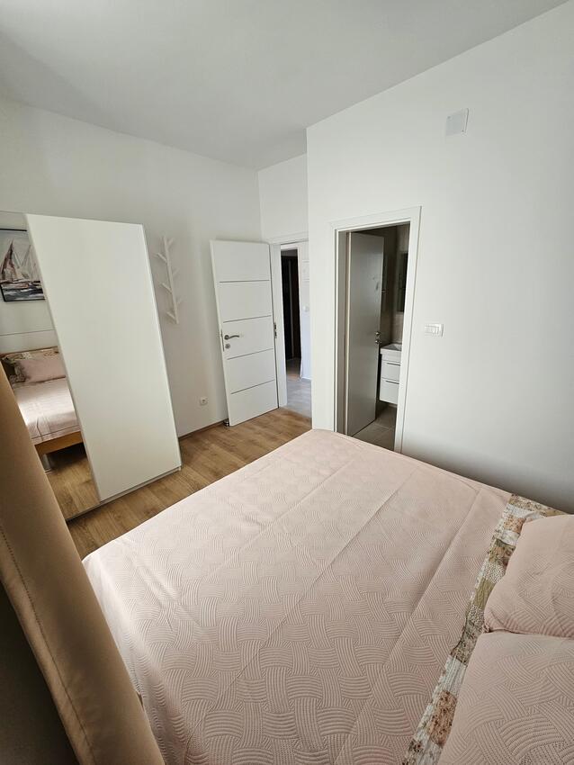 Apartmaji s parkingom Trogir - 24167