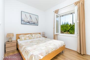 Apartmanok parkolóhellyel Trogir - 24167