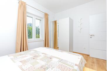 Apartments with terrace Trogir, Central Dalmatia