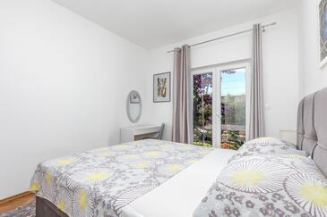 Apartments with terrace Trogir, Central Dalmatia