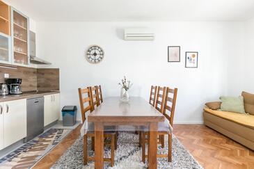 Apartments with terrace Trogir, Central Dalmatia