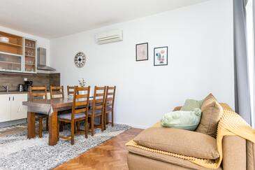 Apartments with terrace Trogir, Central Dalmatia